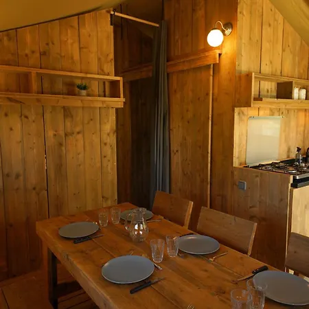 Tente Safari Eco 6 Personnes Glamping Castillon-Debats